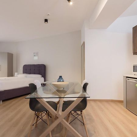 Leochares Lifestyle Apartments - Self Check-In Athena Ruang foto