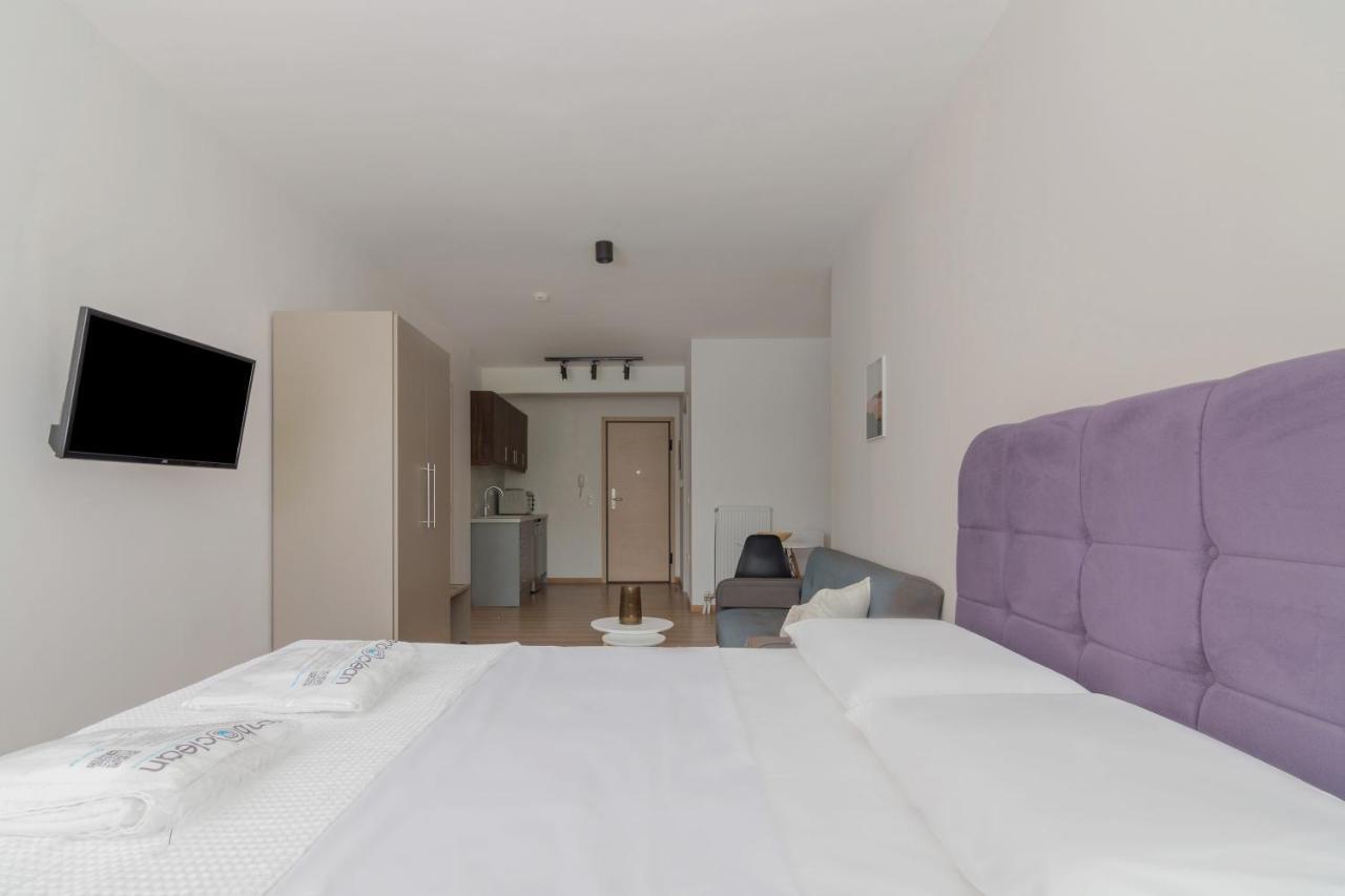 Leochares Lifestyle Apartments - Self Check-In Athena Bagian luar foto