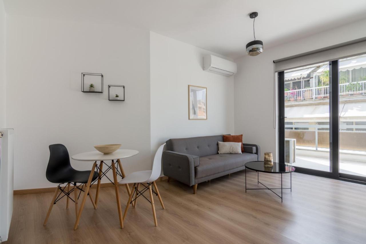 Leochares Lifestyle Apartments - Self Check-In Athena Bagian luar foto